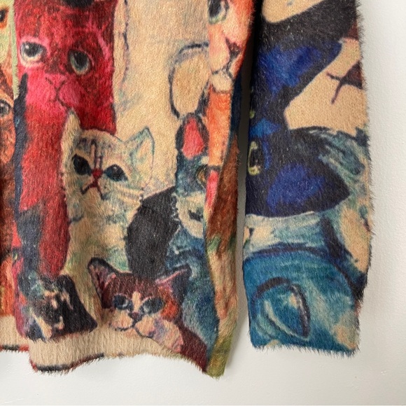 NWOT Oversized ULTRA SOFT Sweater with Cats | Size L - Picture 10 of 11